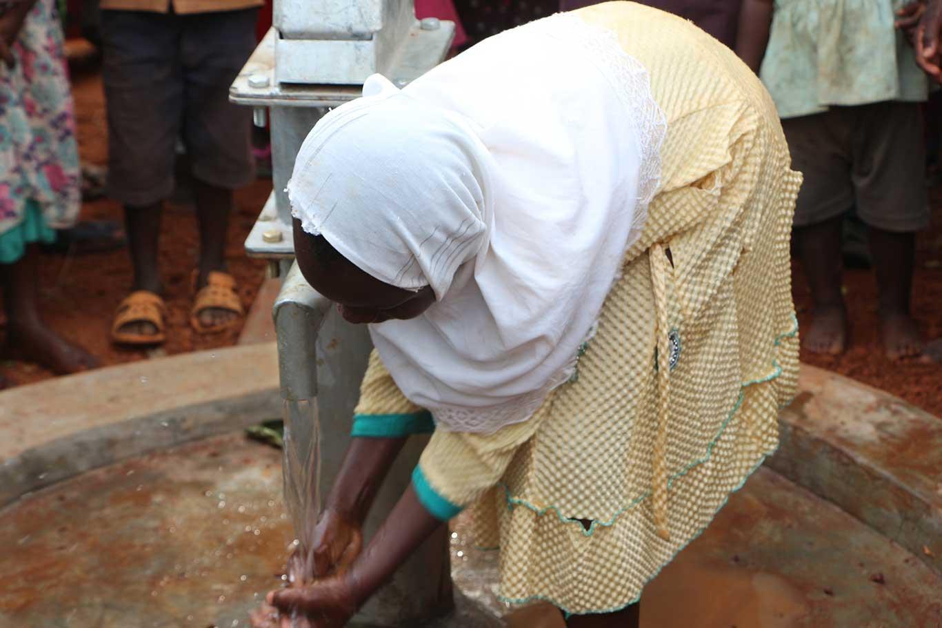 European Yetim Eli inaugurates fresh water wells in Uganda